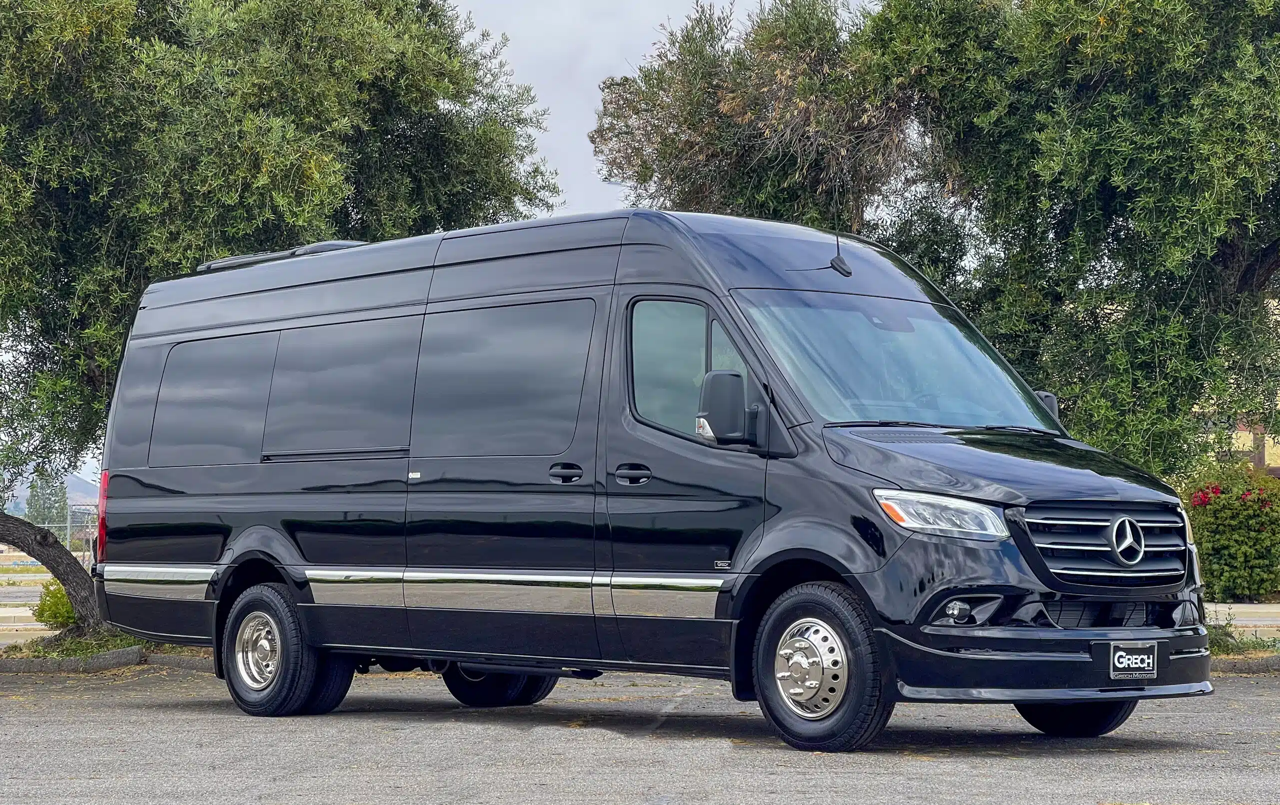 Mercedes-Benz Sprinter Limo Van